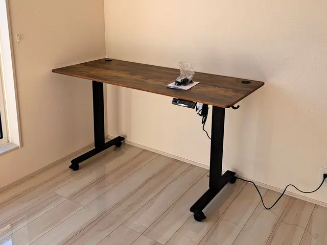 松戸発【都合が合えば当日/翌日もOK】昇降デスク組立で仕事や趣味の環境をサポートサービスの画像