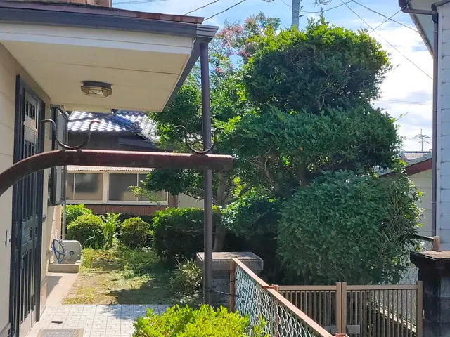 庭木の剪定サービスの画像