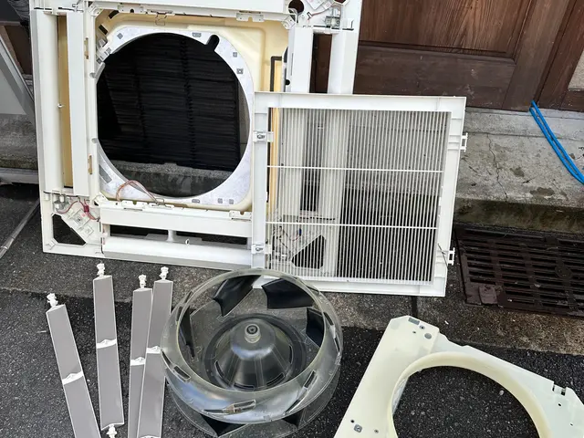 作業実績1000件以上‧₊˚ 臭い黒カビ気になればご依頼ください！サービスの画像