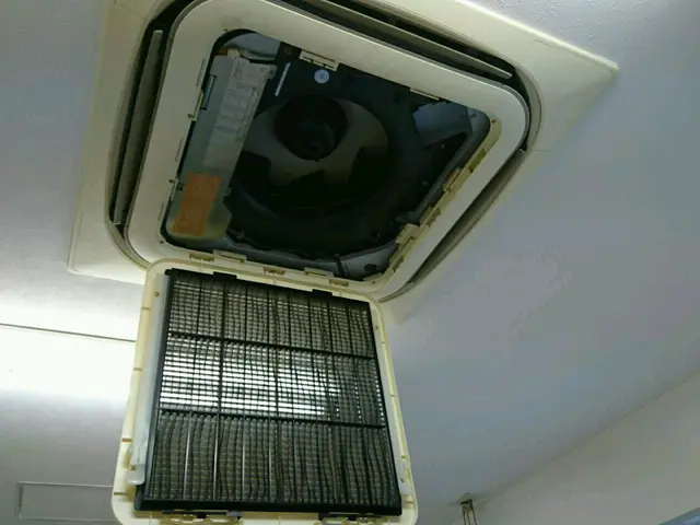 早朝夜間帯対応可！業務用埋込型4方向天カセ¥27000税込　抗菌防臭コート付！サービスの画像