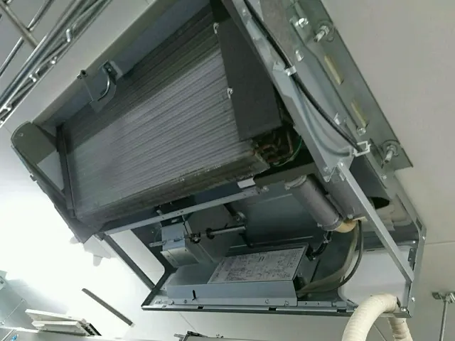 早朝夜間帯対応可！業務用埋込型4方向天カセ¥27000税込　抗菌防臭コート付！サービスの画像