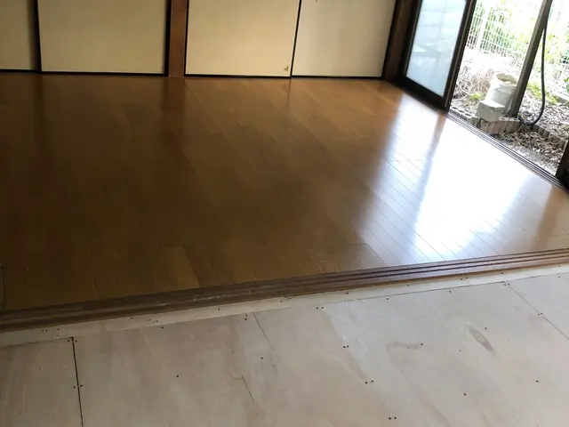 印象をガラッと！お写真は床のみですが全体も対応可能です！まずはお見積りをサービスの画像