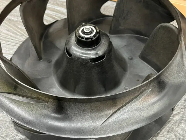 営業後の深夜でも、土日祝でも大歓迎です！業務用エアコンなら爽愛！サービスの画像