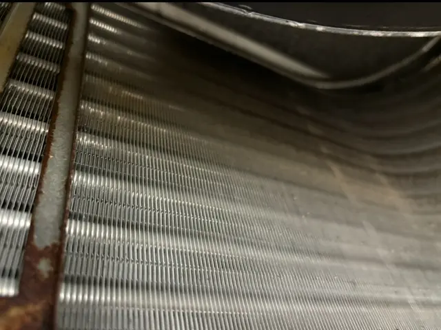 営業後の深夜でも、土日祝でも大歓迎です！業務用エアコンなら爽愛！サービスの画像