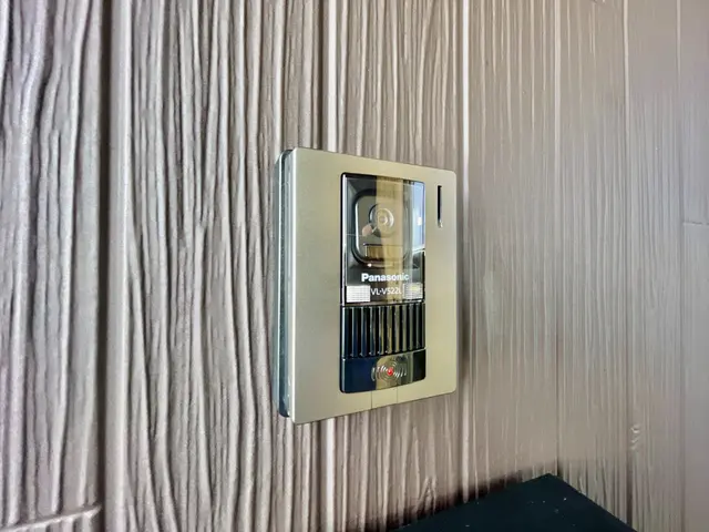 経年劣化による故障や不具合、防犯対策にインターホン、ドアホン取り替え工事致しますサービスの画像