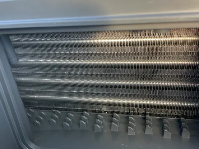 【修理の専門業者】完全分解洗浄で新品同様の仕上がり専門だから出来る完全分解サービスの画像