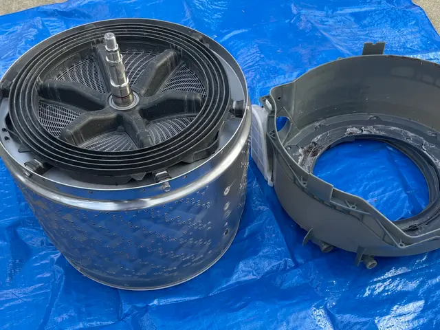 【修理の専門業者】完全分解洗浄で新品同様の仕上がり専門だから出来る完全分解サービスの画像