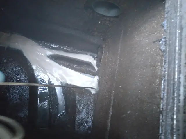 保険で安心！エンジン式高圧洗浄機による、排水管清掃を実施します！サービスの画像