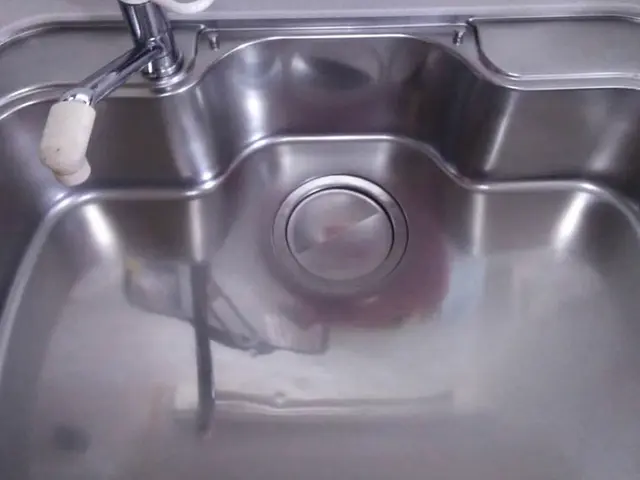 ☆頑固な水垢・サビを落として綺麗に！☆気になる箇所を徹底的に清掃致します！サービスの画像