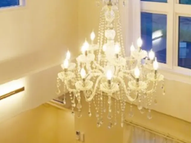 古照明の交換や新規取付★天井吊下・キッチン灯・ベースライト等★荒川区の電気工事店サービスの画像