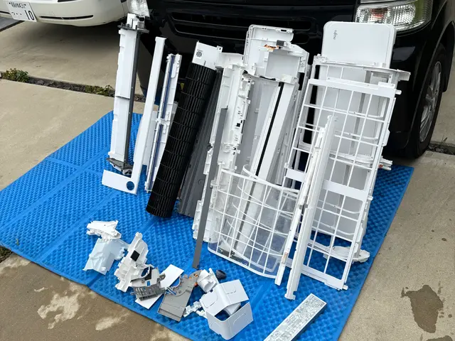 【ファン脱着&漂白つけおき】で頑固な汚れも根こそぎ落とす！ペット・子供にも優しいサービスの画像