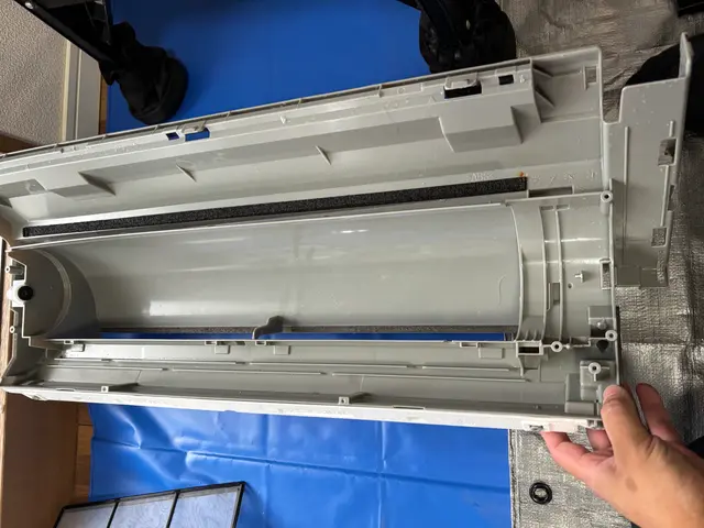 【ファン脱着&漂白つけおき】で頑固な汚れも根こそぎ落とす！ペット・子供にも優しいサービスの画像