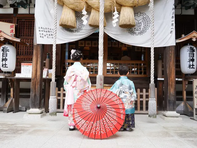 【七五三 】小物→赤・紫の傘、扇子、風船！サービスの画像