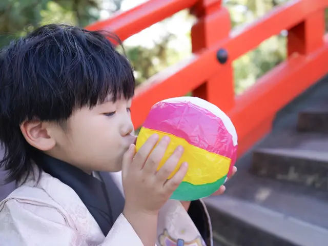 【七五三 】小物→赤・紫の傘、扇子、風船！サービスの画像