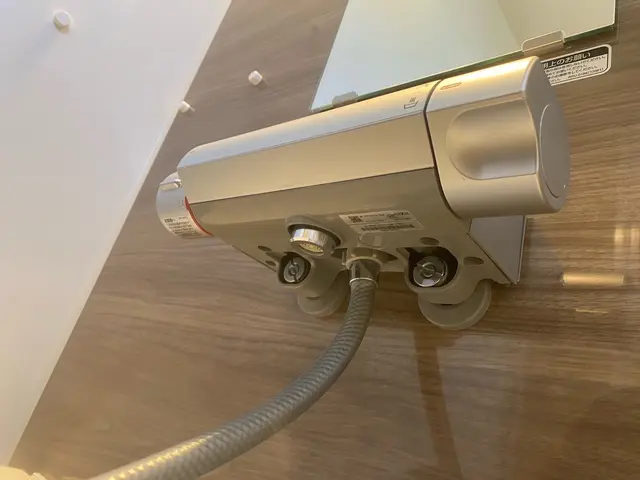 女性店長が必ずご訪問☆鏡清掃は機械研磨！大掃除前の今がお得☆サービスの画像