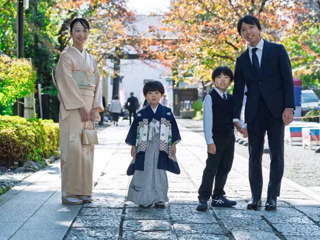 【フォトマスター文部科学省後援】72時間以内に色相.彩度.明度.調整納品致します