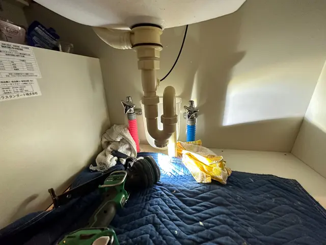 ゲートバルブ、水栓交換なんでもござれサービスの画像