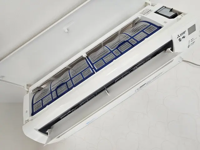 【電気工事士が行うエアコン洗浄】電気工事士なのでアフターメンテナンスもバッチリ❢サービスの画像