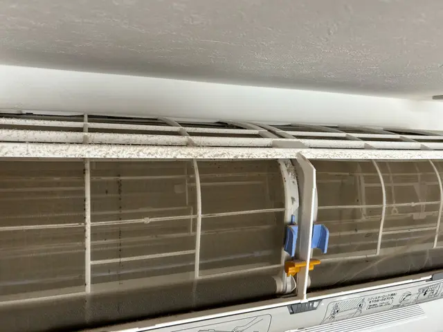 エアコン清掃　汚れているエアコンもお気軽にサービスの画像