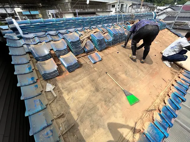 屋根の修繕、雨漏り補修サービスの画像
