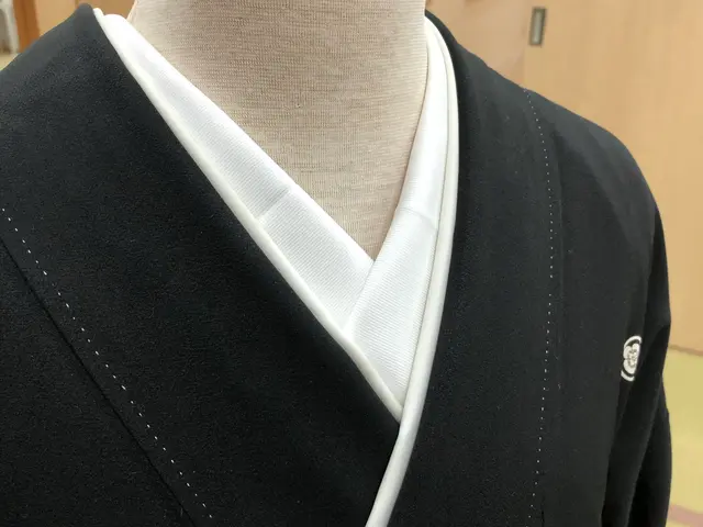 オープンにつき３０人限定！ 振袖6,000円。振袖以外5,000円
