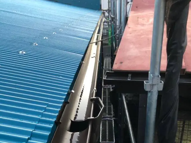 雨樋修理、補修、掃除サービスの画像