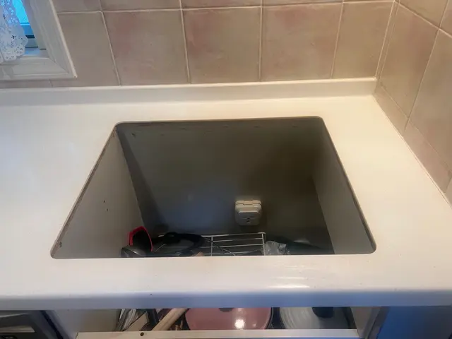 IHクッキングヒーター取り付けならプロにお任せ！電気工事士が丁寧・安全に施工サービスの画像