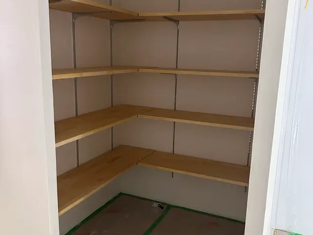 自社スタッフによる安心施工！お客様に満足いただける仕上がりをお約束します。サービスの画像