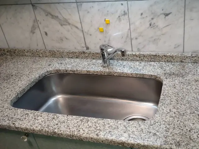 ◎コーキングの防カビサービス中!!豊富な経験と知識でお客様のお困り事に対応しますサービスの画像