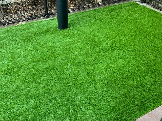人工芝施工お任せ下さい！1月以降の受付となります。サービスの画像