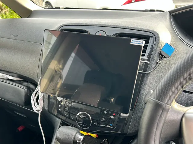 カーナビ　ディスプレイオーディオ　アンドロイドナビ　国産車　出張　取付サービスの画像