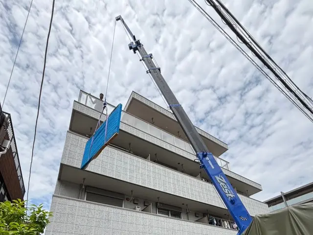 熟練のクレーン技術で不可能を可能に！安心の保険完備輸送サービスの画像