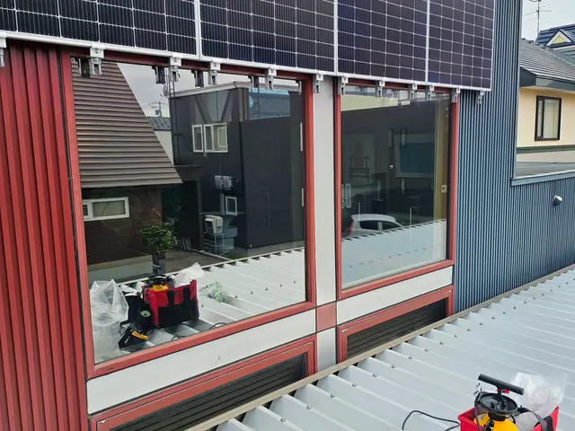 【防犯・紫外線・暑さ・寒さ・プライバシー対策】窓フィルムでお困りごとを解決！サービスの画像