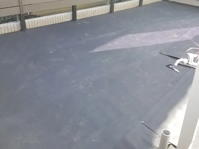 [雑草対策応援キャンペーン！！]防草シートで来夏から除草作業の手間いらず！！サービスの画像