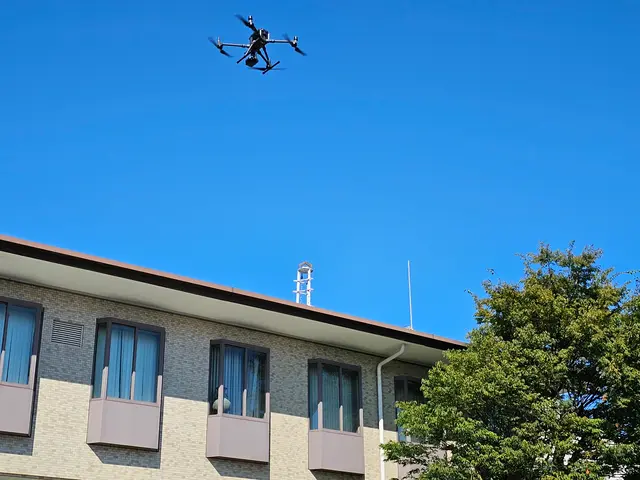 赤外線カメラ搭載ドローンでの外壁調査