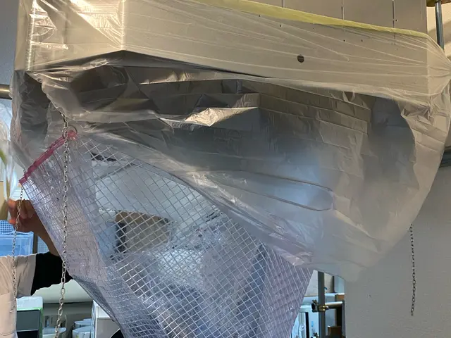 【天吊、天井埋込エアコン】業務用エアコン笑顔でクリーニングします！サービスの画像