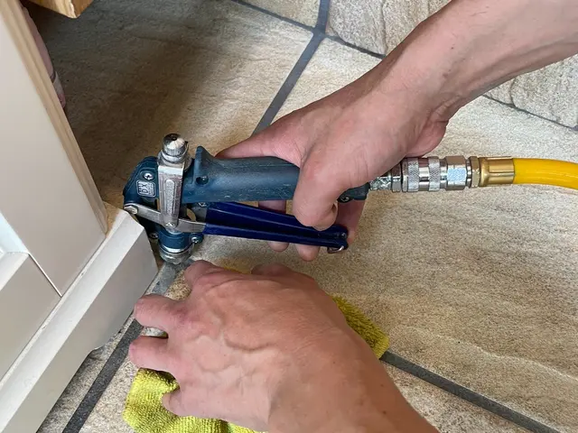 業歴28年以上のスタッフが対応！実績と経験には自信有り！シロアリ防除施工士資格！サービスの画像