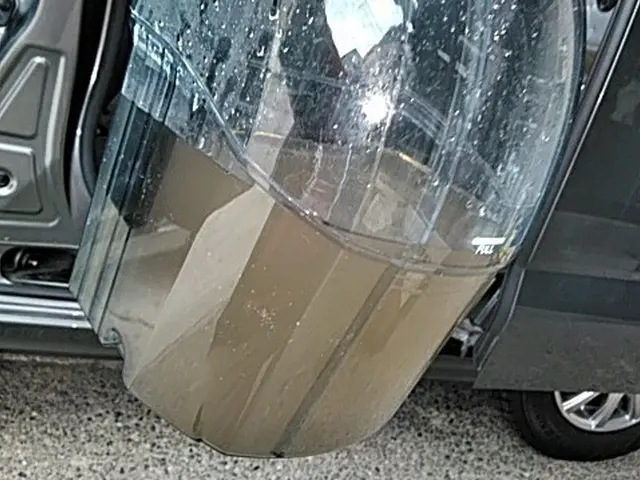 ★車内をアルカリイオン電解水で安全に除菌洗浄・消臭★気になる汚れをリフレッシュサービスの画像