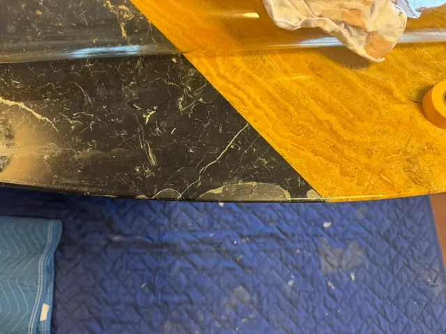 思い出の家具を蘇らせる！椅子・机の専門修理サービスです。サービスの画像