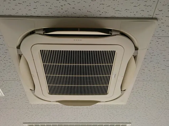 エアコンのご依頼はお早めにご検討下さい♪いい業者は早いもの勝ちサービスの画像