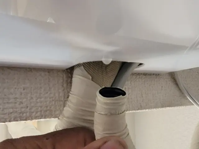 エアコン修理ガス漏れ水漏れ対応サービスの画像