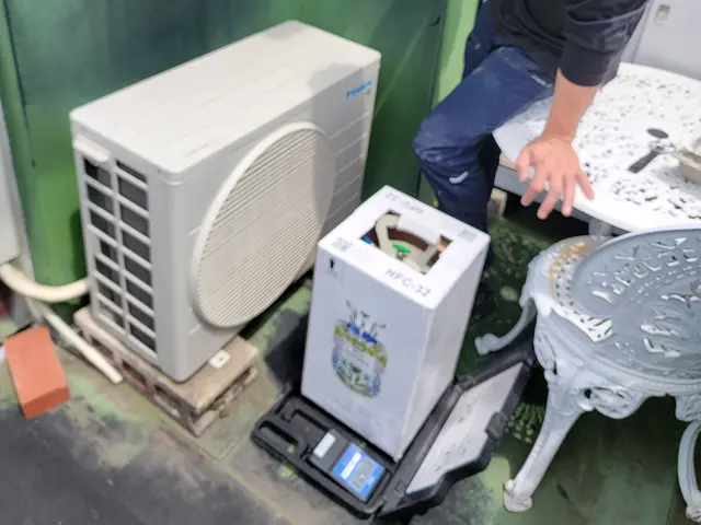 エアコン修理ガス漏れ水漏れ対応サービスの画像