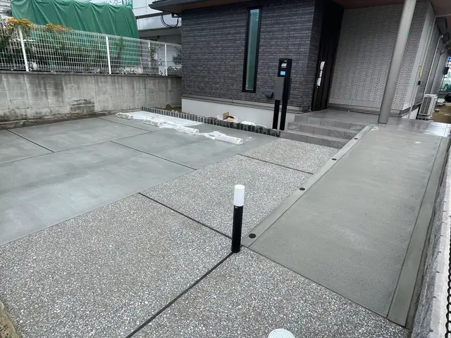 車止めブロックサービスの画像