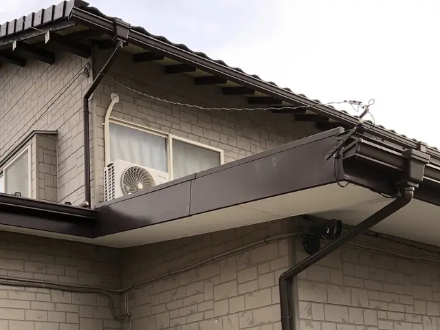 雨樋工事　万が一の為の損害保険加入済み！対応地域外も相談ください！サービスの画像