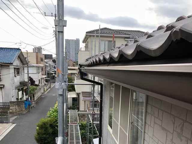 雨樋工事　万が一の為の損害保険加入済み！対応地域外も相談ください！サービスの画像