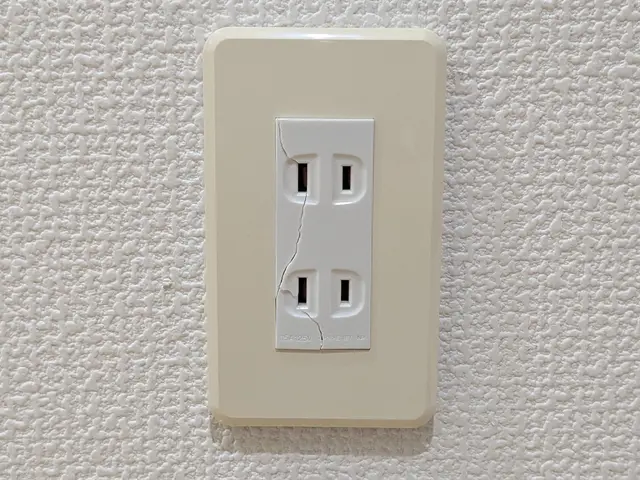 【即日相談OK】コンセント・スイッチ修理（交換）｜有資格者が直接訪問・安心施工サービスの画像