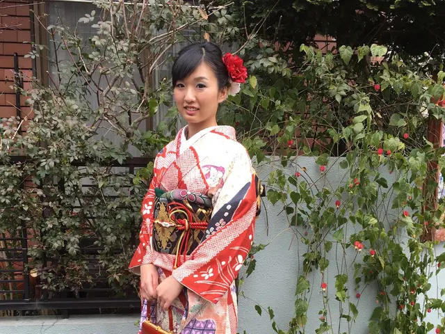 【歴30年のベテラン着付け師】☆しぐさレクチャー付き☆着崩れなし！着物出張着付け