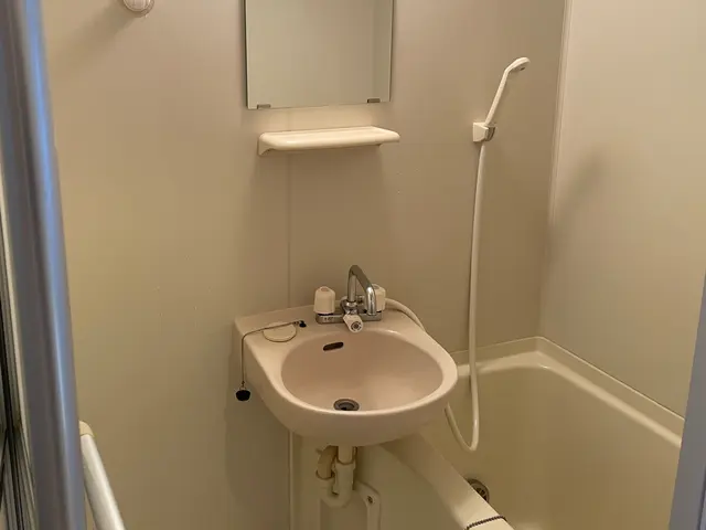 【WAX無料・エアコン内部洗浄込み】入退去後の原状回復サービスの画像