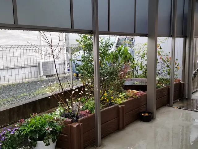 花や樹木の植栽　お客様の感性を第一に作業致しますサービスの画像