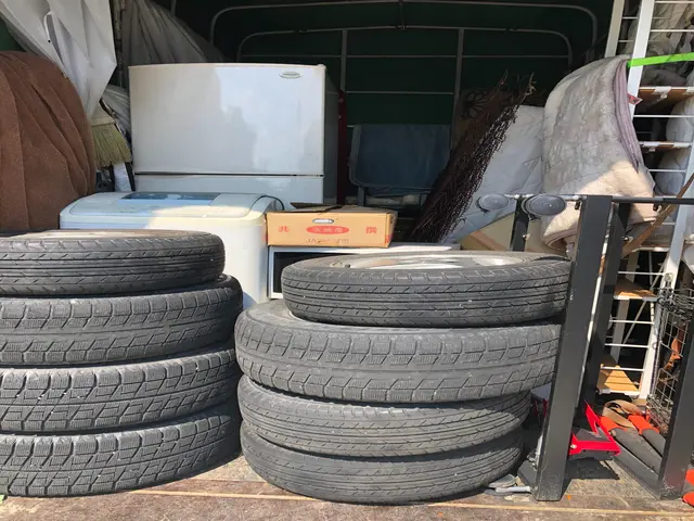 《年中無休で対応！》夜間や早朝作業もご相談ください！安心の損害保険加入済み◎サービスの画像